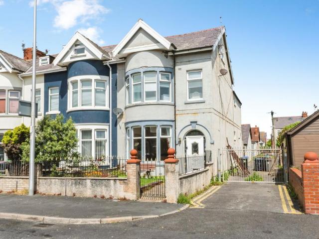 House for sale in Knowle, Blackpool