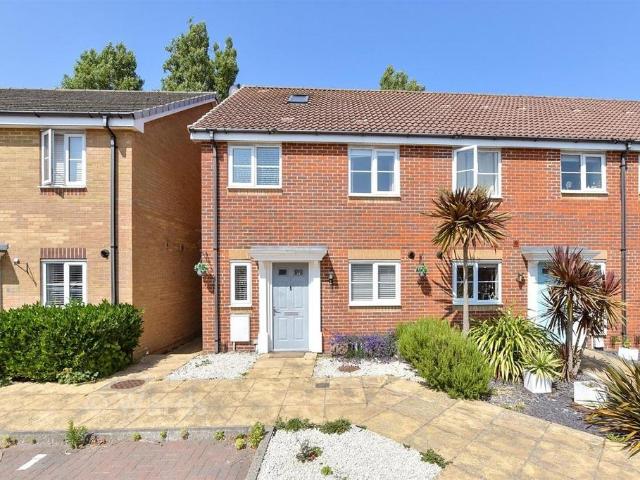 House for sale in Dumpton Gap, Acol