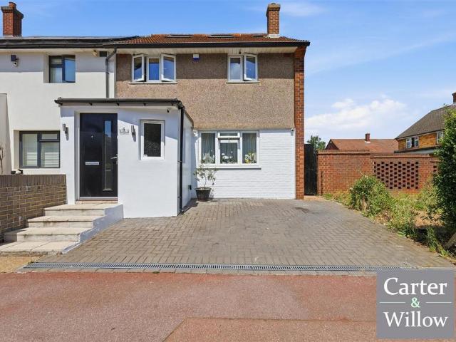 House for sale in Greater London