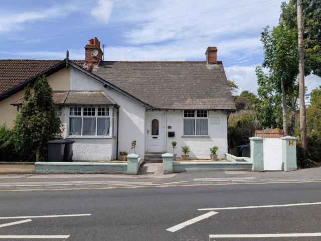 House for sale in Warminster, Wiltshire