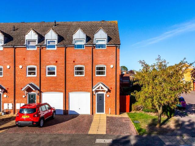 House for sale in Rushden