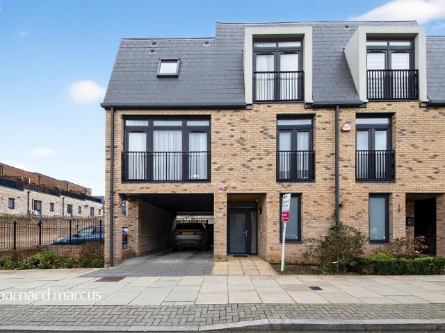 House for sale in High Barnet, Isle Of Man