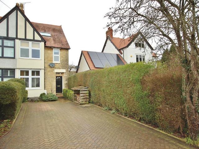 House for sale in Madley Park, Black Bourton