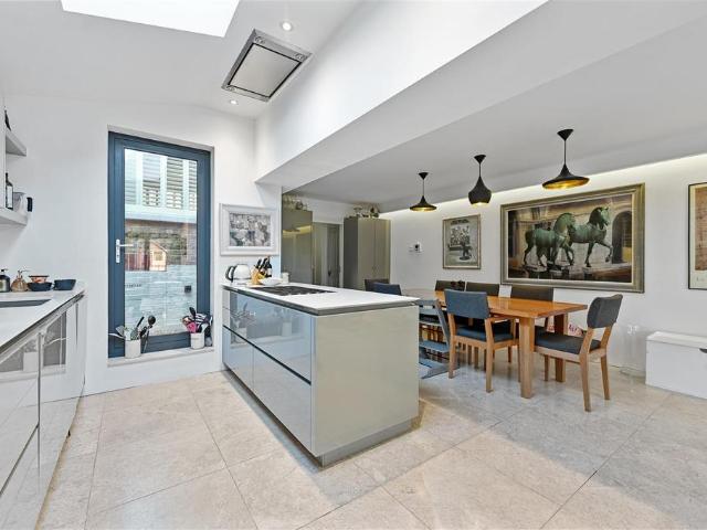 House for sale in Hammersmith, Greater London