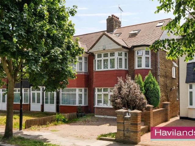 House for sale in Edmonton, Greater London