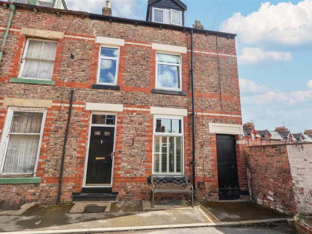 House for sale in Ripon, North Yorkshire