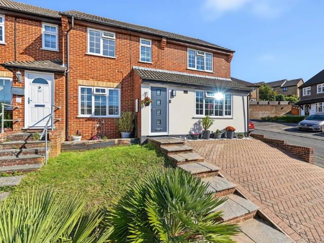 House for sale in Wayfield, Chatham