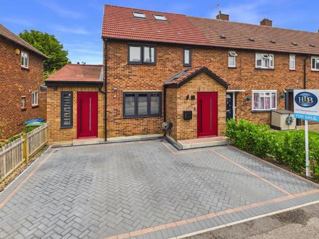 House for sale in Blackhills, Surrey