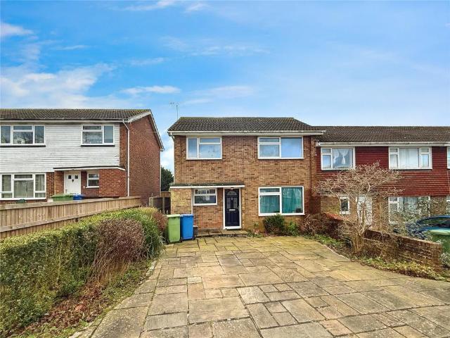 House for sale in Oad Street, Kent