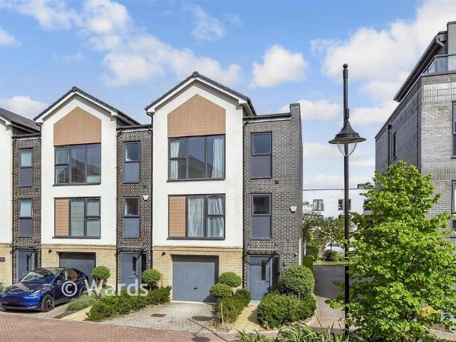 House for sale in St. Marys Island, Gillingham