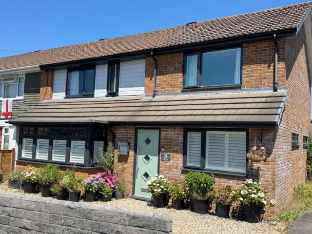 House for sale in Weir Quay, Devon