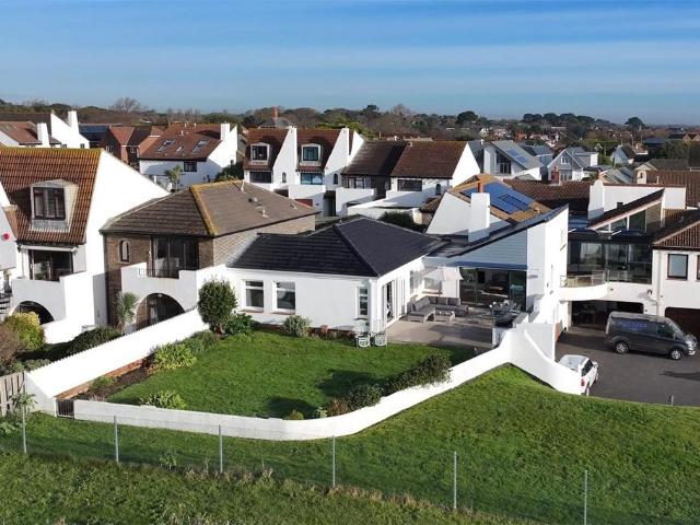 House for sale in Milford-on-Sea, Ashurst Bridge
