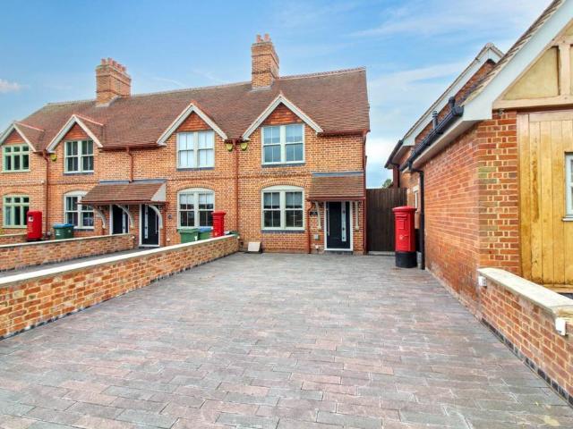 House for sale in Quarrendon, Buckinghamshire