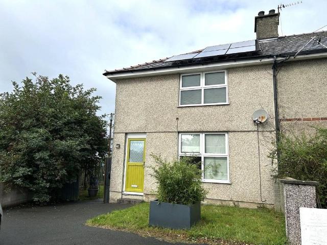 House for sale in Llanddaniel Fab, Wales