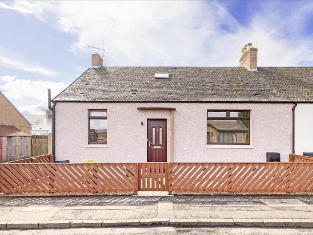 House for sale in Pumpherston, Scotland