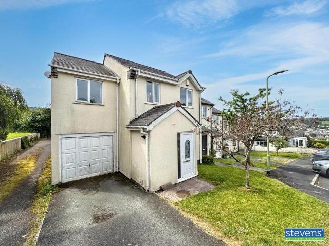 House for sale in Weir Quay, Devon