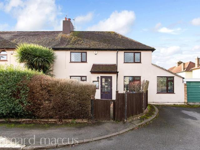 House for sale in Tolworth, Greater London