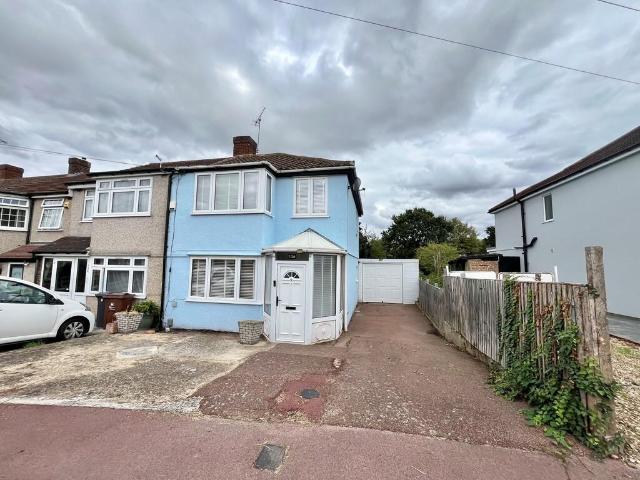 House for sale in London Borough of Barking and Dagenham, Greater London