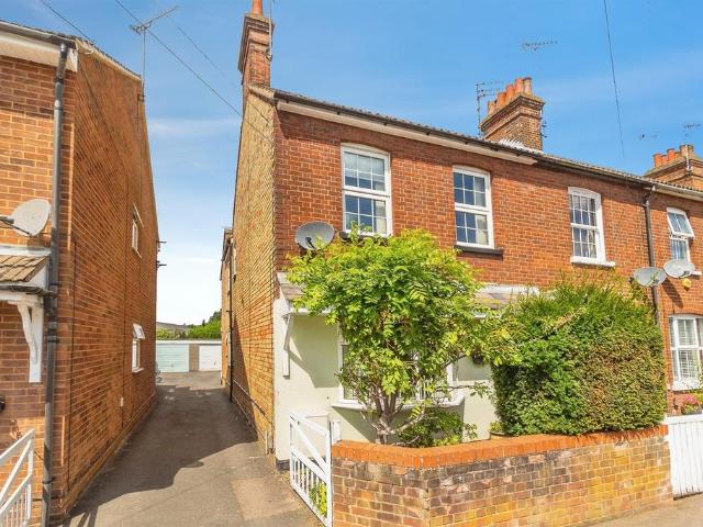House for sale in Leighton-Linslade, Leighton Buzzard