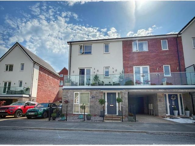 House for sale in Nangreaves, Wales