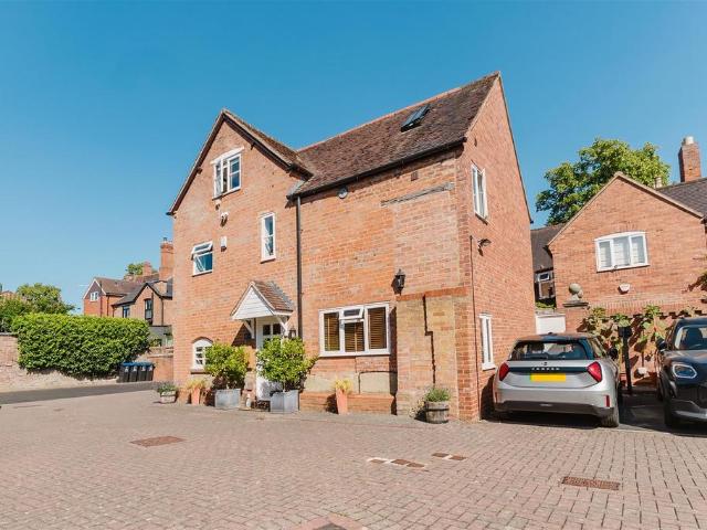 House for sale in Cliff Hill, Green Close