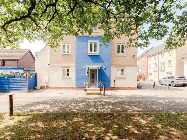House for sale in Mangotsfield, Warmley
