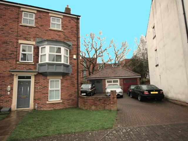 House for sale in Neville's Cross, Durham