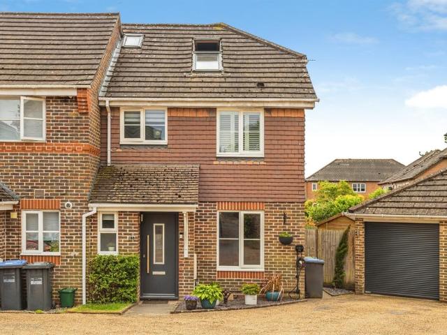 House for sale in Goddards' Green, Perryfields