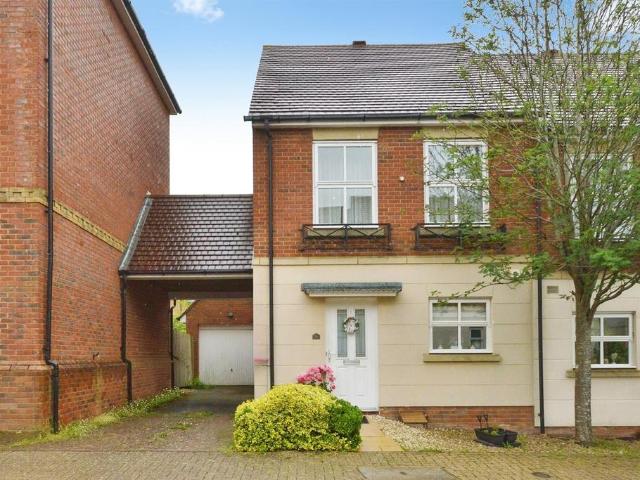 House for sale in Shenley Brook End, Milton Keynes