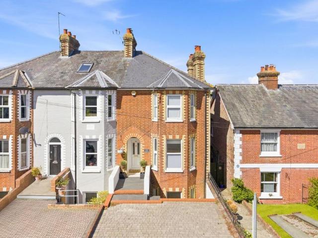 House for sale in Romford, Sandown Park