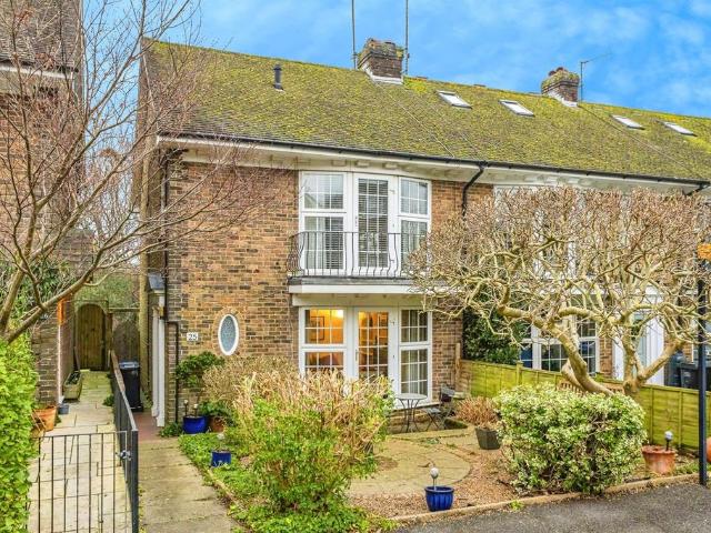 House for sale in Lewes, Iford