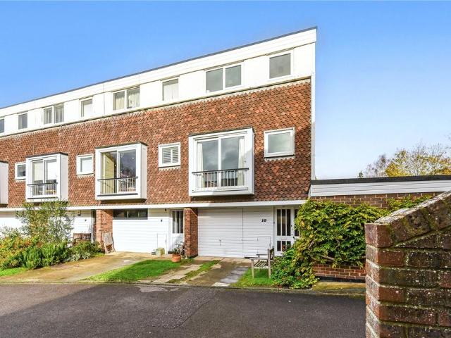 House for sale in Chichester, Littlecote
