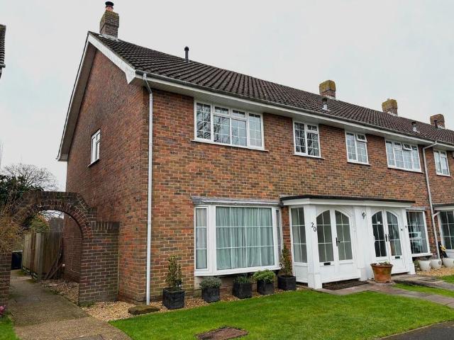 House for sale in Middlecroft, Hampshire