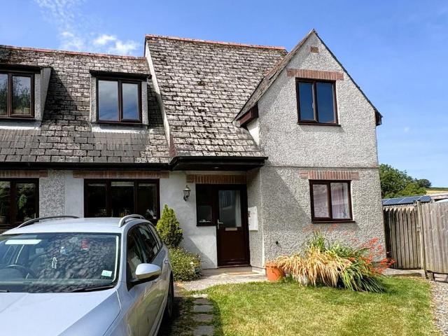 House for sale in Weir Quay, Devon
