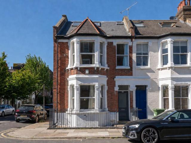 House for sale in Hammersmith, Greater London