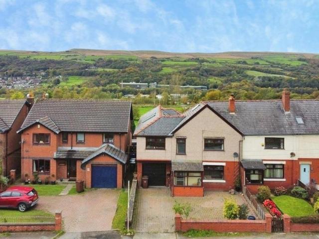 House for sale in Shuttleworth, Bury