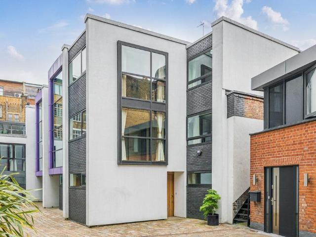 House for sale in Clerkenwell, Greater London