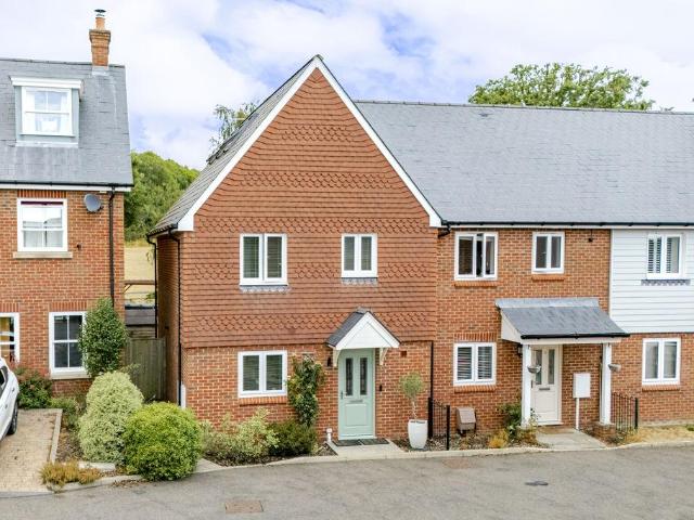 House for sale in Ashdown Place, Wealden