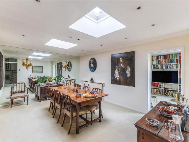 House for sale in Kensington, Greater London