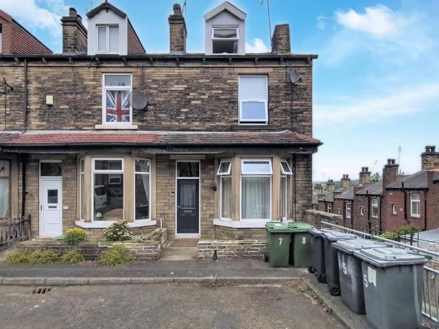 House for sale in Cleckheaton, West Yorkshire