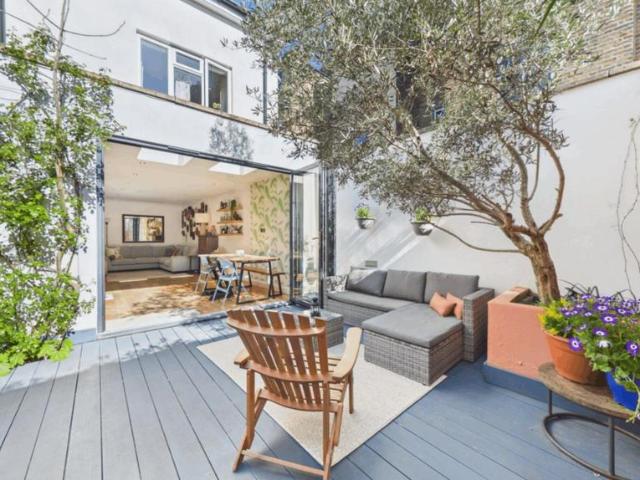 House for sale in Crystal Palace, Greater London
