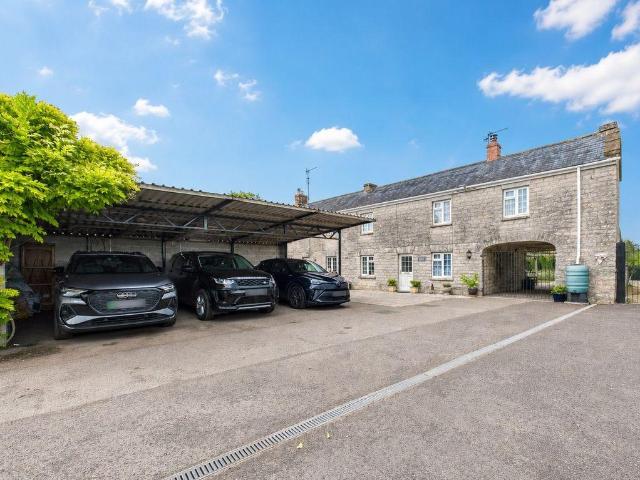 House for sale in Knole, Somerset