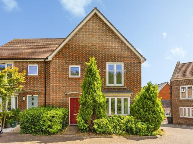 House for sale in Goddards' Green, Perryfields