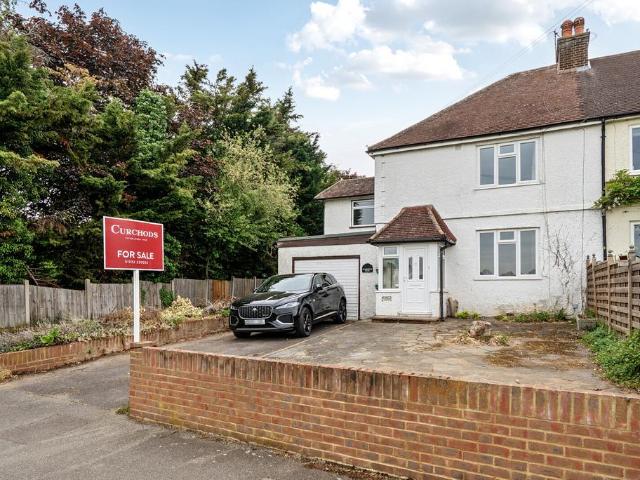 House for sale in Lower Halliford