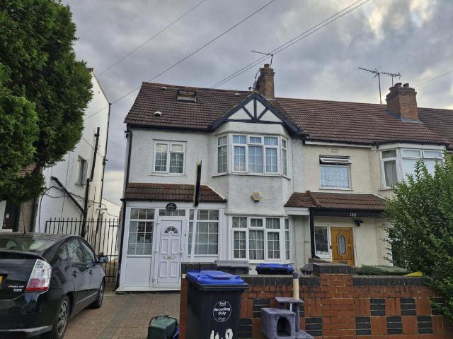 House for sale in Dollis Hill, Greater London