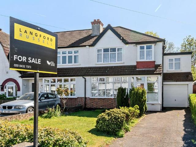 House for sale in West Wickham, Greater London