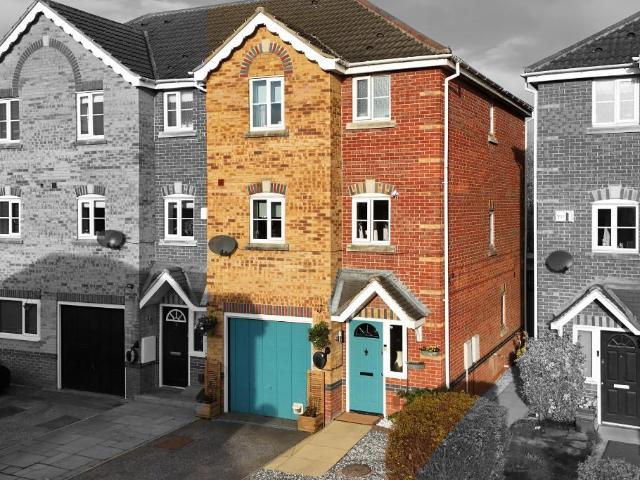 House for sale in Sprotbrough, South Yorkshire