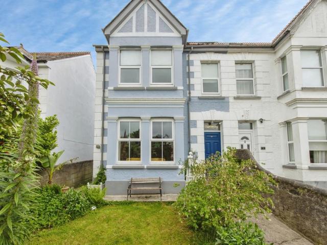House for sale in St Stephen, Cornwall