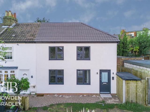 House for sale in Fairlop, Greater London