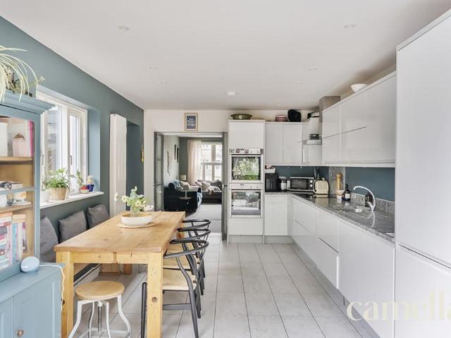 House for sale in Shoot Hill, South Gloucestershire